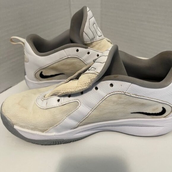 Nike Freak Charles Veronica basketball sneakers. - Picture 3 of 5